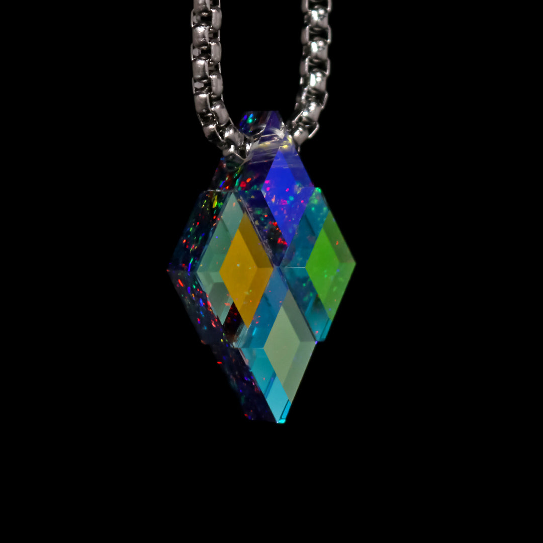 Faceted Deco Diamond Cluster Pendant (4C)