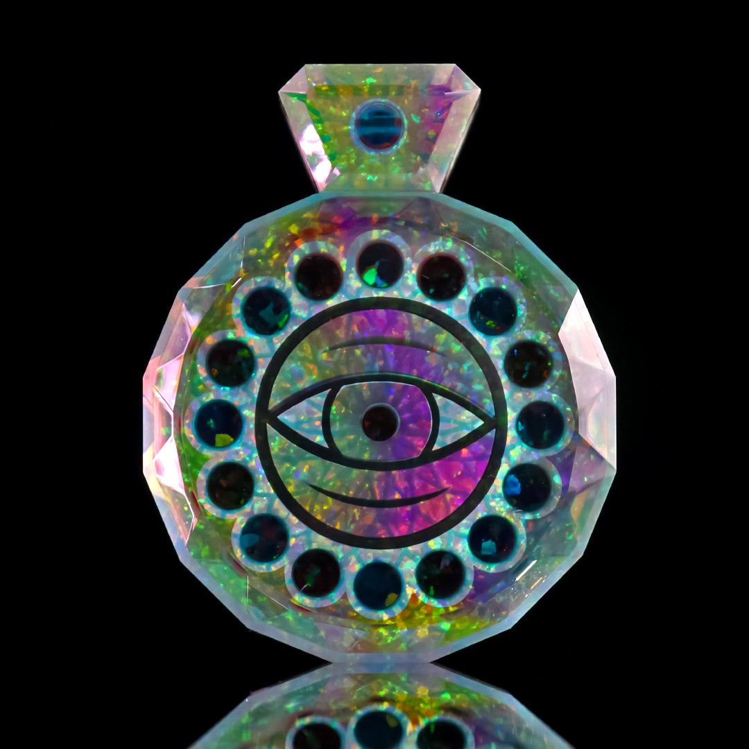 Socketed Opal Retti Eye Pendant