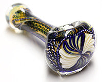 Blue & White Wheel Pipe